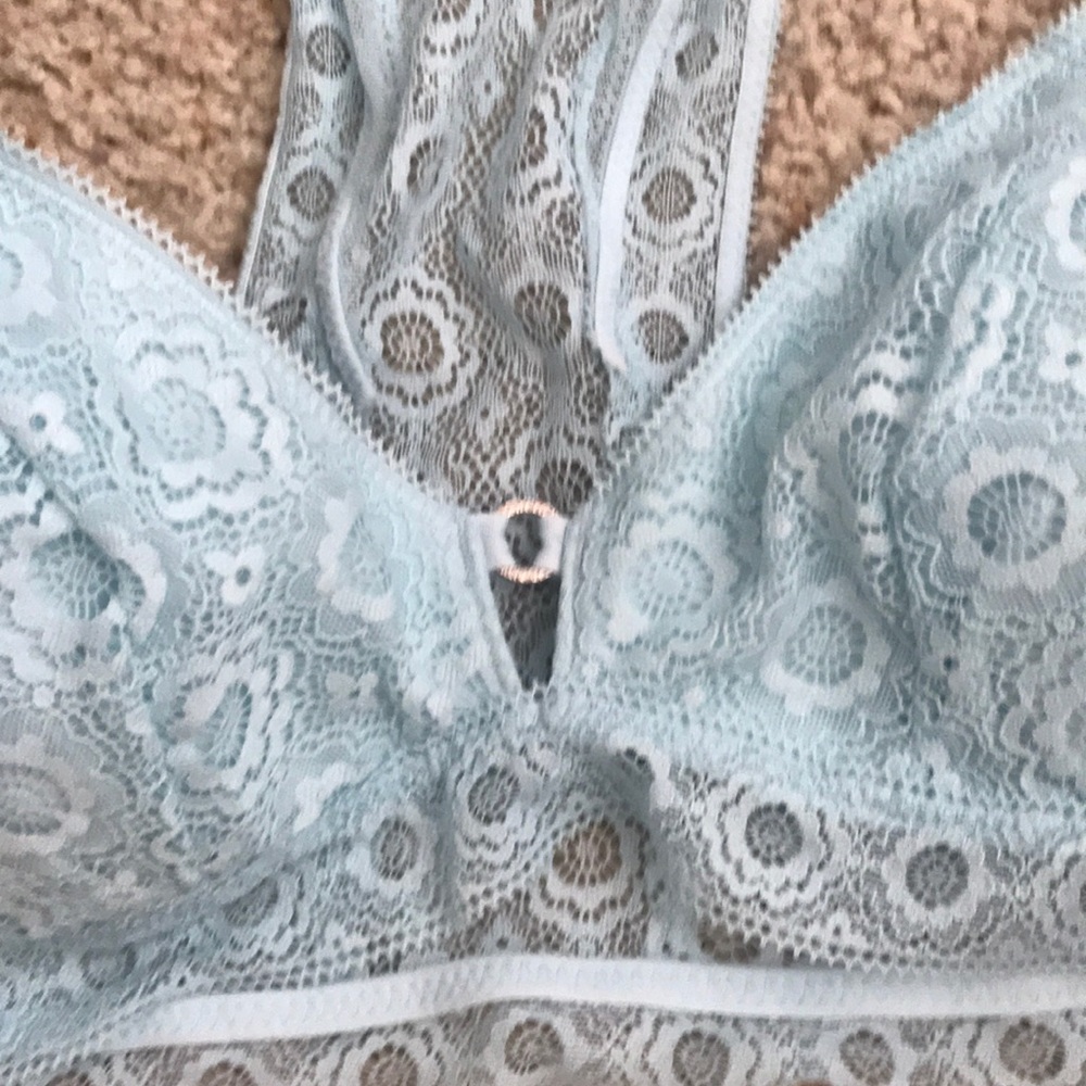 Light blue Razorback bralette - Picture 2 of 4